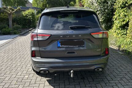 Ford Kuga 68.000 km 22.500 &euro; Hildesheim 31141