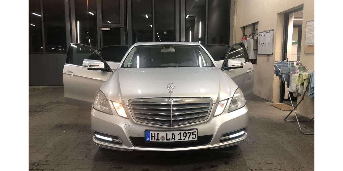 Mercedes-Benz 220 222.000 km 8.000 &euro; Hildesheim 31137