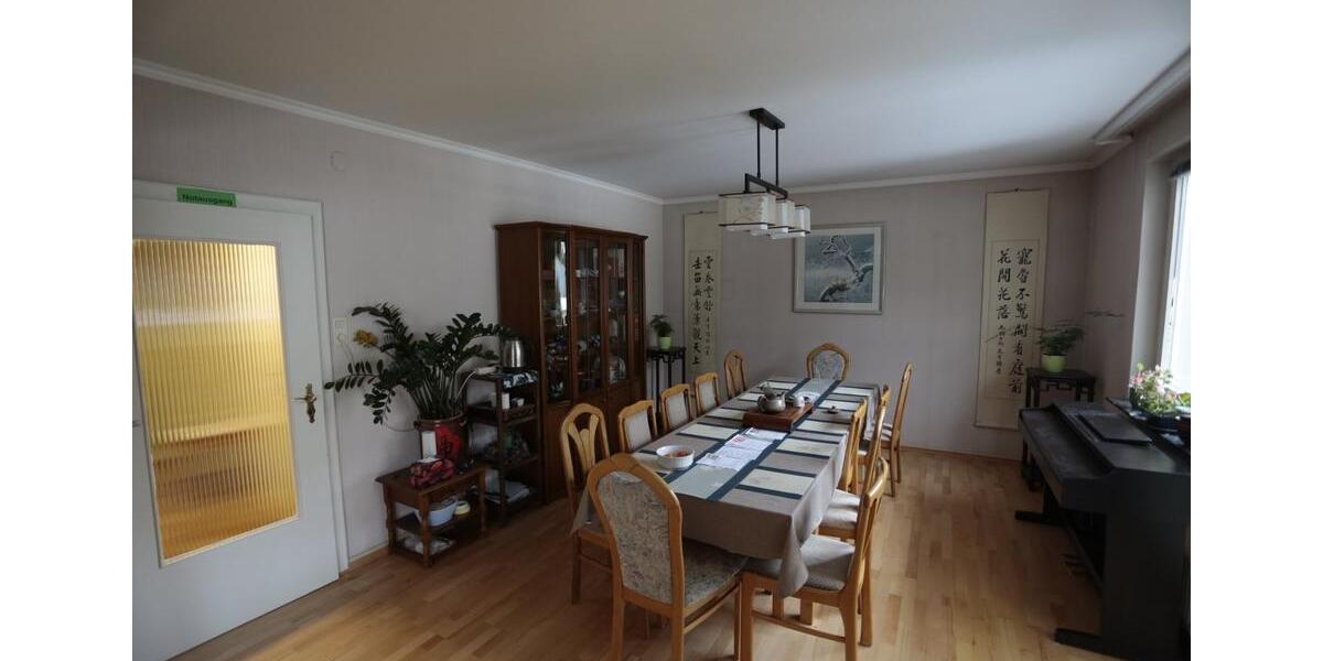 Etagenwohnung Hildesheim Himmelsthür - 4 Zimmer, 100 m&sup2;, 1.200&euro; | Angebot:25085218