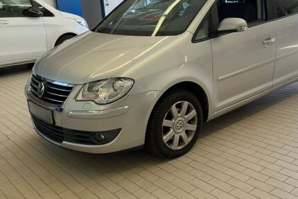 VW Touran 148.000 km 6.990 &euro; Lehrte 31275