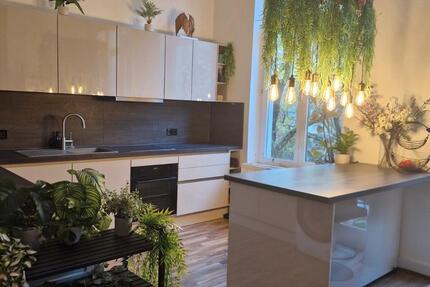 Wohnung Hannover Vahrenwald-List - 2 Zimmer, 110 m&sup2;, 1.890&euro; | Angebot:26545120