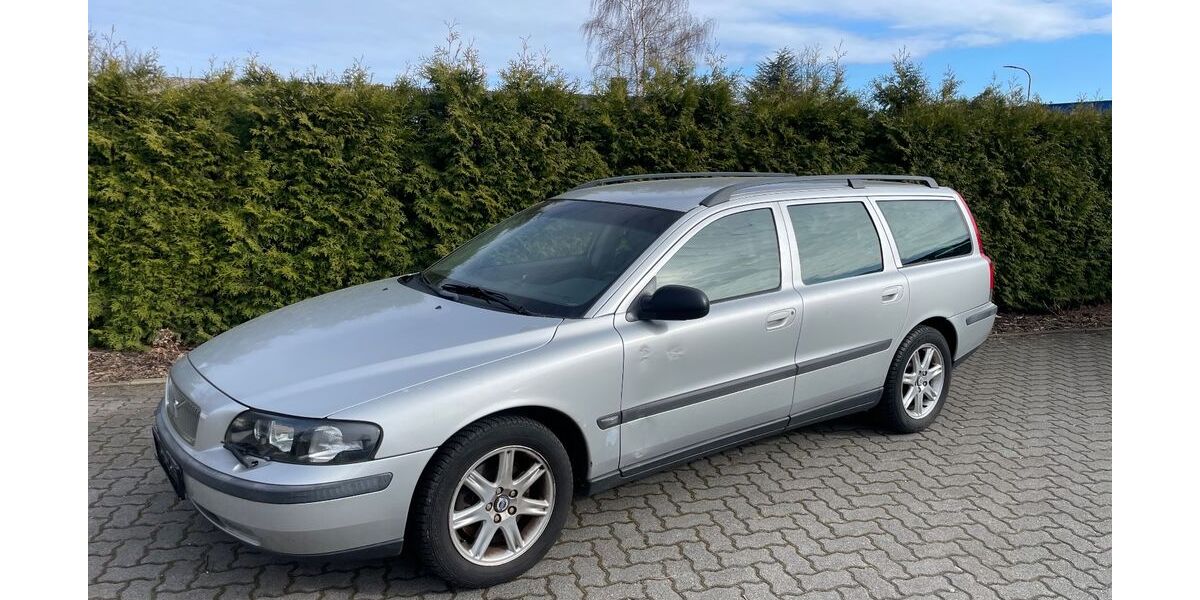 Volvo V70 214.000 km 3.450 &euro; Peine 31224