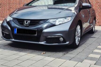 Honda Civic 81.200 km 9.700 &euro; Hildesheim 31141