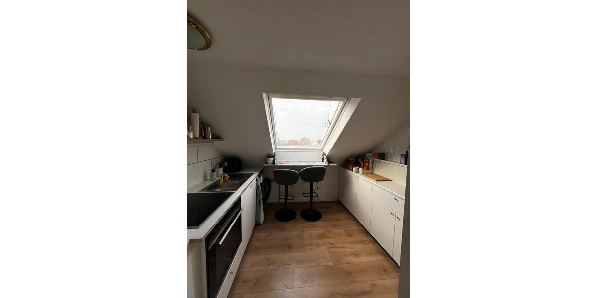 Dachgeschoßwohnung Hannover Linden-Limmer - 2.5 Zimmer, 51 m&sup2;, 700&euro; | Angebot:25968343