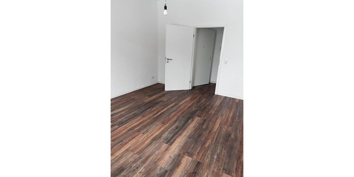 Erdgeschoßwohnung Hannover - 2.5 Zimmer, 70 m&sup2;, 1.050&euro; | Angebot:25142284
