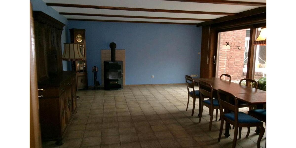 Einfamilienhaus Salzhemmendorf - 10 Zimmer, 350 m&sup2;, 430.000&euro; | Angebot:25997859