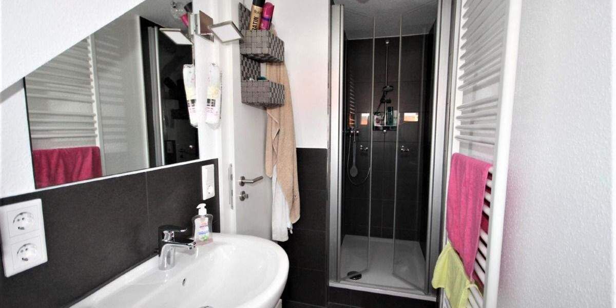 Etagenwohnung Hildesheim Ost - 3 Zimmer, 60 m&sup2;, 199.000&euro; | Angebot:25681965