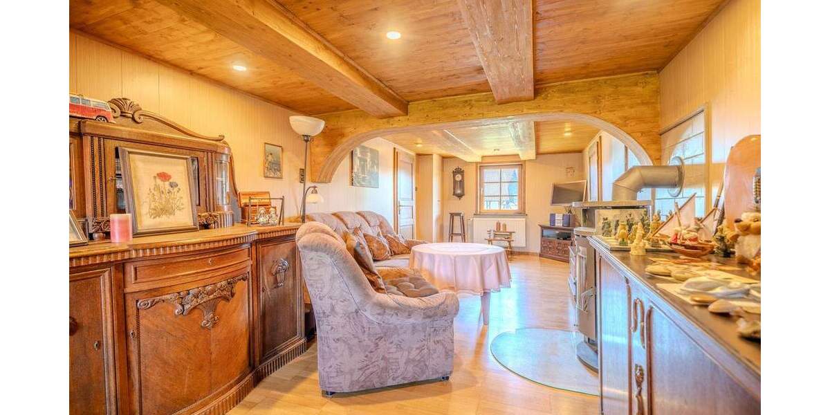 Mehrfamilienhaus, Wohnhaus Giesen Emmerke - 8 Zimmer, 175 m&sup2;, 325.000&euro; | Angebot:25671920