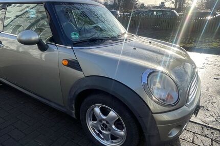 Mini Cooper 145.711 km 3.399 &euro; Hannover 30629