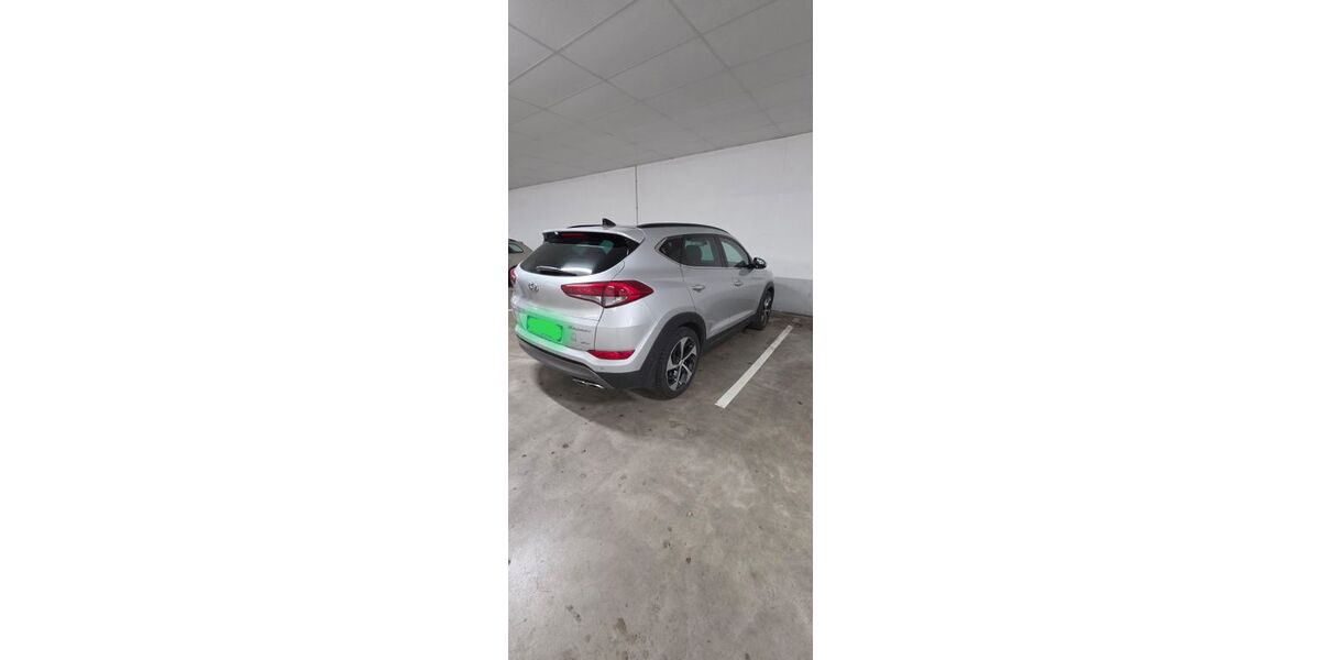 Hyundai TUCSON 196.000 km 12.700 &euro; Salzgitter 38229