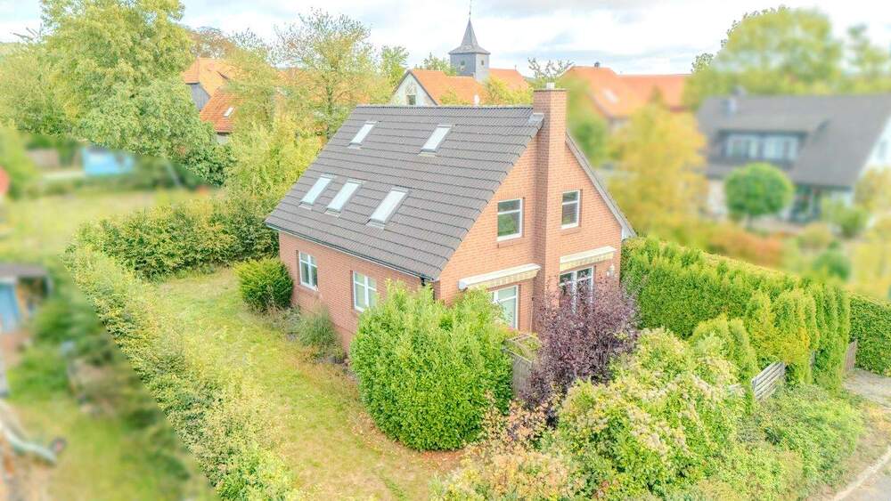 Einfamilienhaus Bad Salzdetfurth Lechstedt - 3 Zimmer, 120 m&sup2;, 400.000&euro; | Angebot:25671921