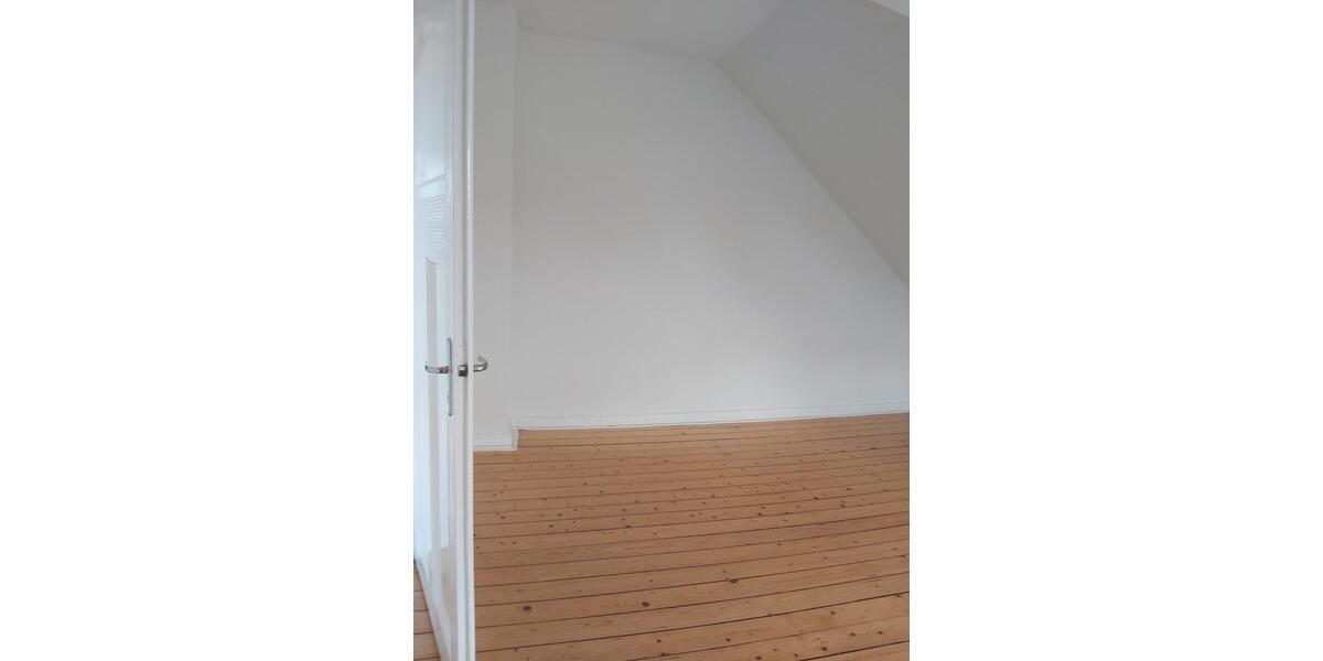 Etagenwohnung Hildesheim Himmelsthür - 4 Zimmer, 105 m&sup2;, 945&euro; | Angebot:25392851
