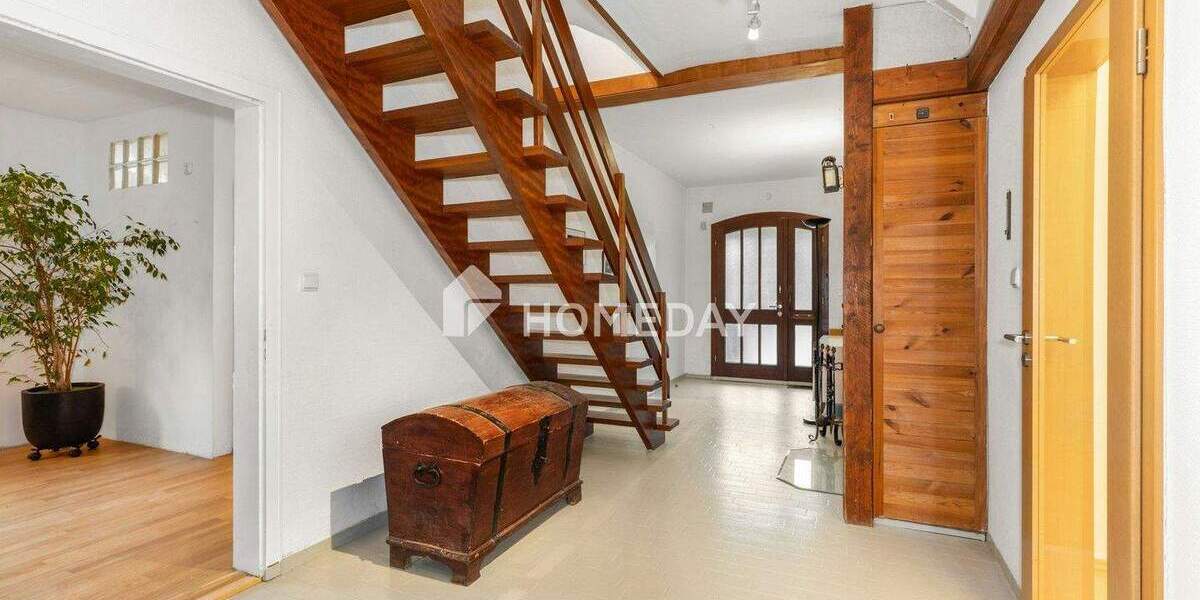 Einfamilienhaus Elze Esbeck - 8 Zimmer, 260 m&sup2;, 349.500&euro; | Angebot:25846119