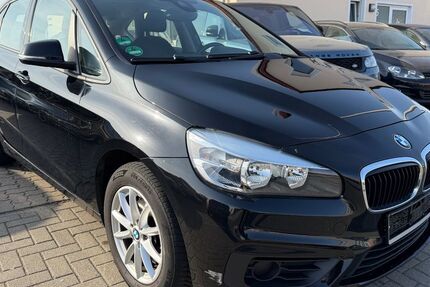 BMW 218 207.000 km 6.990 &euro; Salzgitter 38229