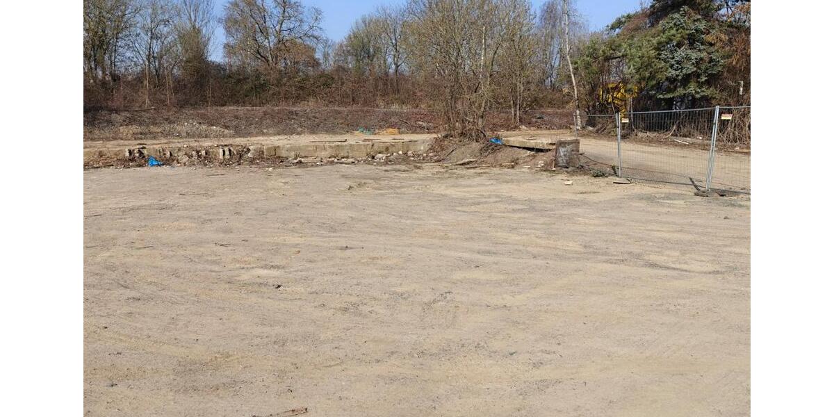 Gewerbeobjekt Hannover Ahlem-Badenstedt-Davenstedt - 2&euro; | Angebot:25432519