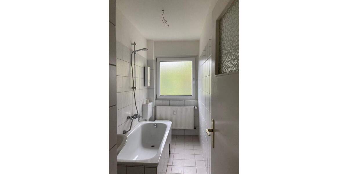 Etagenwohnung Salzgitter Lebenstedt - 3 Zimmer, 65 m&sup2;, 392&euro; | Angebot:25998023