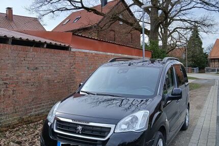 Peugeot Partner Tepee 128.000 km 9.850 &euro; Hohenhameln 31249