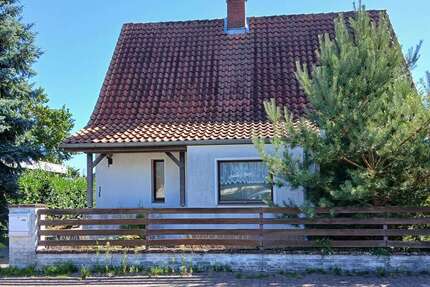 Haus Uetze - 4 Zimmer, 135 m&sup2;, 215.000&euro; | Angebot:23283590