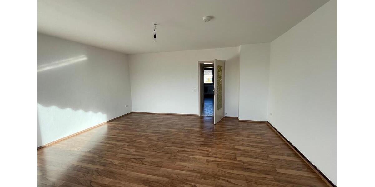 Etagenwohnung Laatzen - 1 Zimmer, 85 m&sup2;, 760&euro; | Angebot:25981038