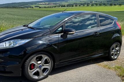 Ford Fiesta 98.000 km 10.299 &euro; Bockenem 31167