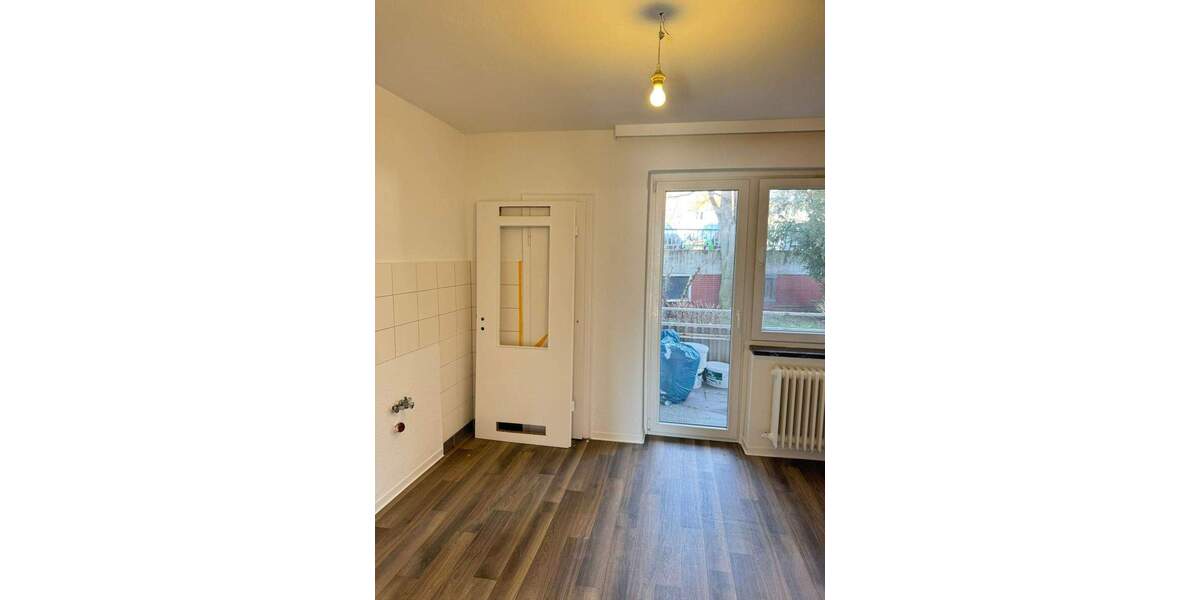 Etagenwohnung Hildesheim Mitte - 4 Zimmer, 100 m&sup2;, 850&euro; | Angebot:25667976