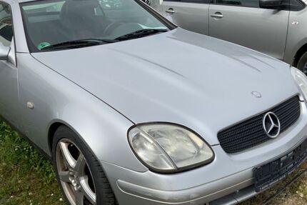 Mercedes-Benz SLK 200 167.889 km 2.398 &euro; Hildesheim 31137