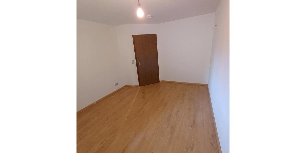 Erdgeschoßwohnung Hildesheim Itzum-Marienburg - 3 Zimmer, 80 m&sup2;, 800&euro; | Angebot:25944706