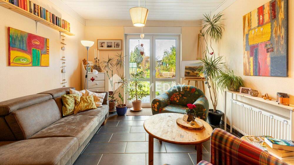 Einfamilienhaus Bad Salzdetfurth Östrum - 8 Zimmer, 182 m&sup2;, 145.000&euro; | Angebot:25684151