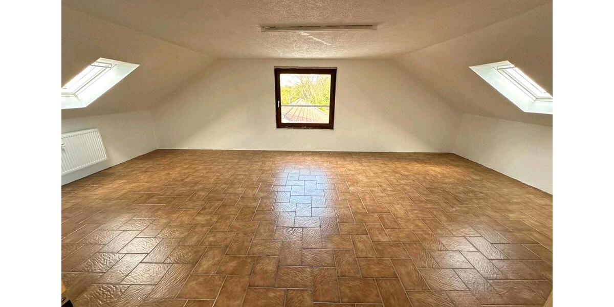 Dachgeschoßwohnung Salzgitter - 2 Zimmer, 80 m&sup2;, 550&euro; | Angebot:26490737