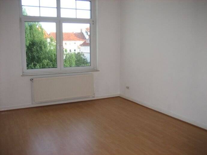 Etagenwohnung Hildesheim Ost - 5 Zimmer, 141 m&sup2;, 1.250&euro; | Angebot:26028576