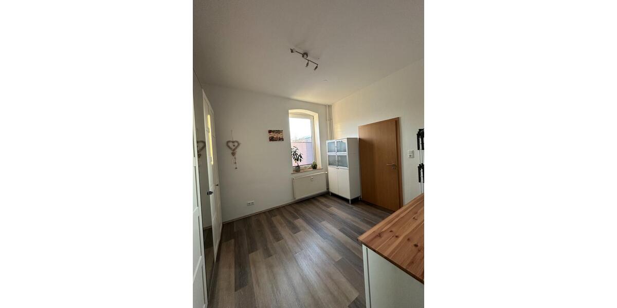 Etagenwohnung Bad Salzdetfurth - 3 Zimmer, 76 m&sup2;, 570&euro; | Angebot:25943667