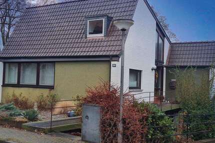 Haus Salzgitter Ortschaft Nord - 7 Zimmer, 167 m&sup2;, 310.000&euro; | Angebot:25548043