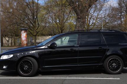 Volvo V70 208.000 km 10.700 &euro; Hannover 30179