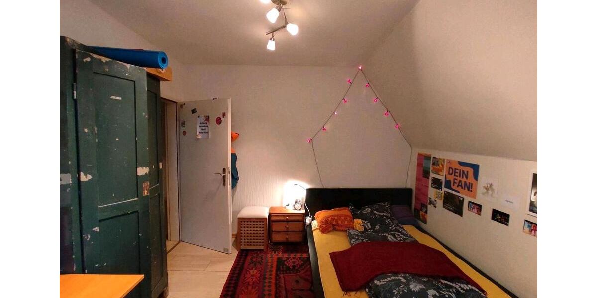 Dachgeschoßwohnung Hildesheim Himmelsthür - 3 Zimmer, 65 m&sup2;, 600&euro; | Angebot:26545068