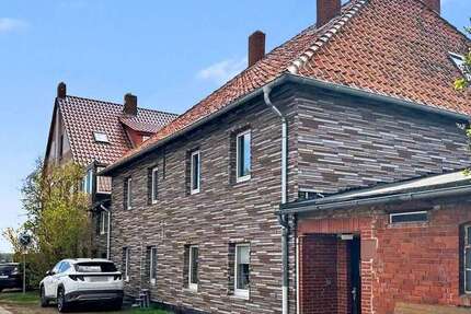 Haus Sarstedt - 15 Zimmer, 333 m&sup2;, 249.000&euro; | Angebot:26693943
