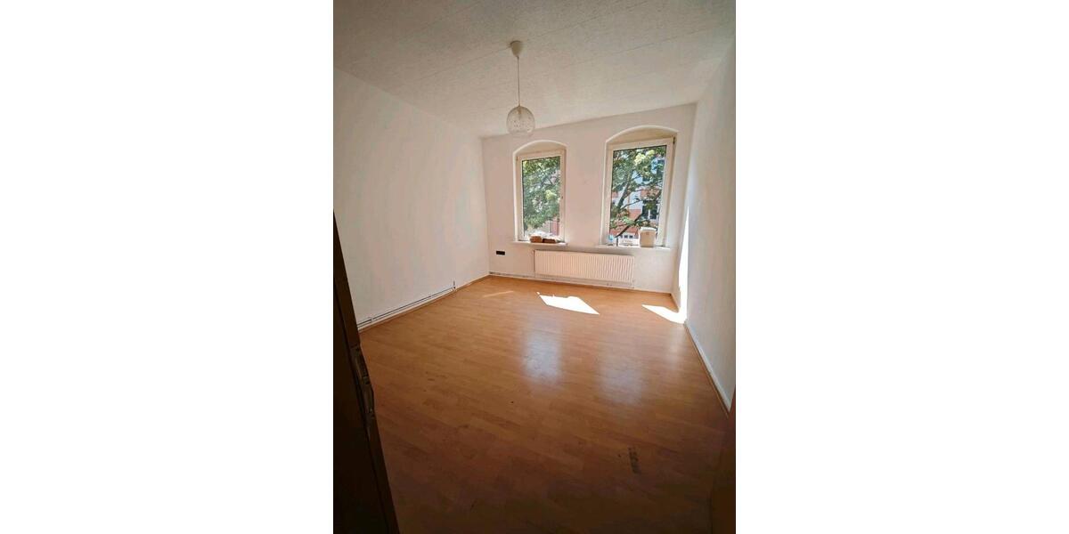 Etagenwohnung Hannover Linden-Limmer - 4 Zimmer, 90 m&sup2;, 1.100&euro; | Angebot:26682916