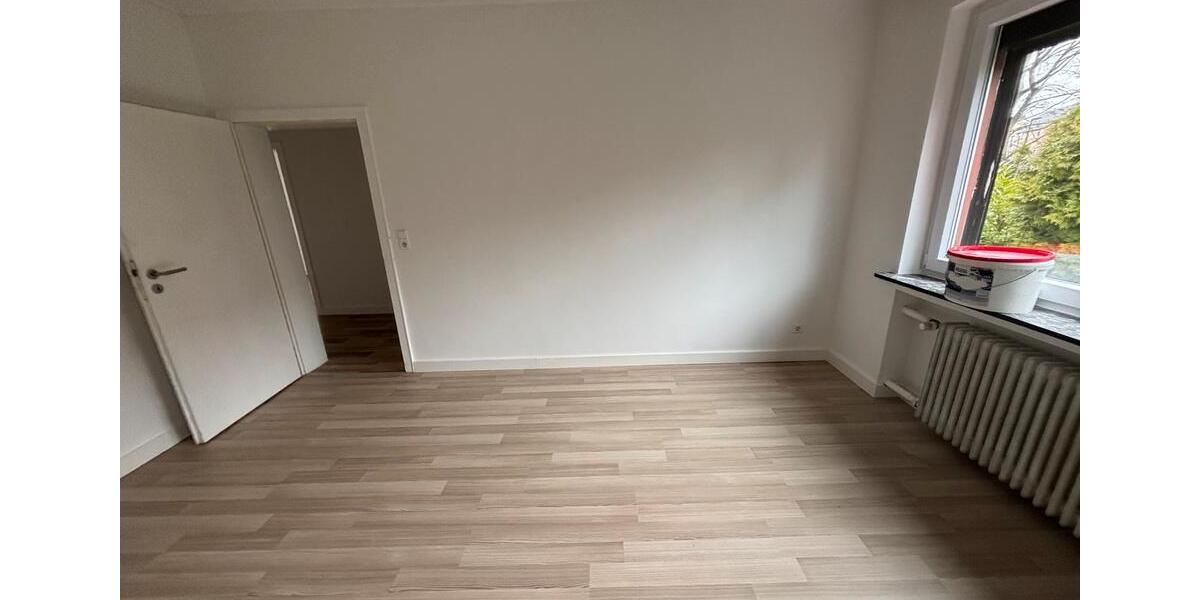 Erdgeschoßwohnung Lehrte - 3 Zimmer, 80 m&sup2;, 800&euro; | Angebot:25933187