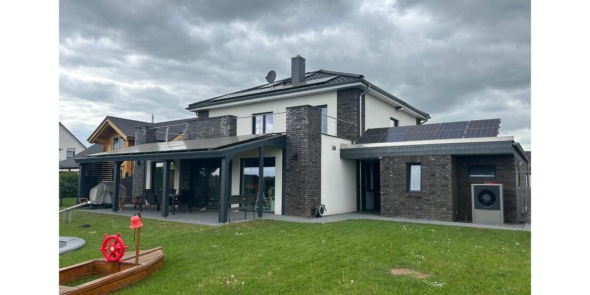 Villa Hohenhameln - 7 Zimmer, 211 m&sup2;, 733.000&euro; | Angebot:25976891