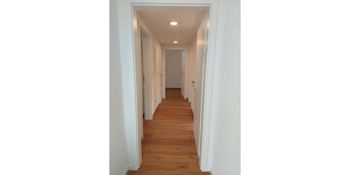 Dachgeschoßwohnung Sarstedt - 3 Zimmer, 57 m&sup2;, 684&euro; | Angebot:25907116