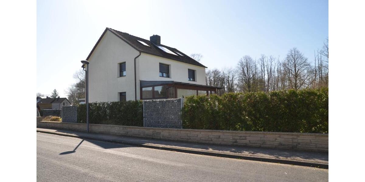 Villa Peine Südstadt - 6 Zimmer, 190 m&sup2;, 1.800&euro; | Angebot:25131392