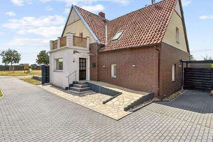 Haus Uetze - 7 Zimmer, 203 m&sup2;, 249.999&euro; | Angebot:21840785