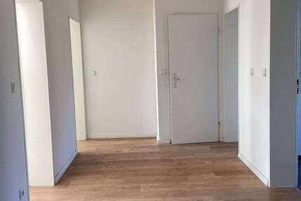 Wohnung Hildesheim Himmelsthür - 3 Zimmer, 85 m&sup2;, 845&euro; | Angebot:25781103