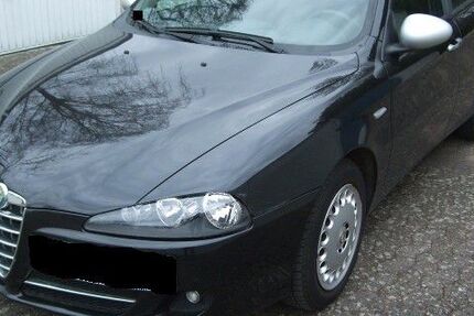 Alfa Romeo 147 154.704 km 1.450 &euro; Hannover 30519