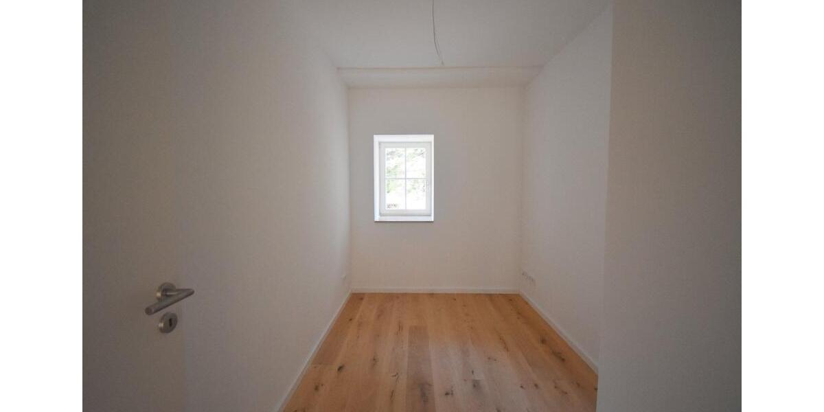 Etagenwohnung Hildesheim Bockfeld - 4 Zimmer, 125 m&sup2;, 1.500&euro; | Angebot:25790278