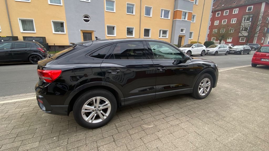 Audi Q3 143.800 km 24.900 &euro; Hannover 30655