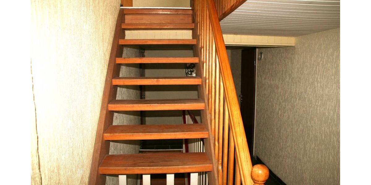 Mehrfamilienhaus, Wohnhaus Delligsen - 2 Zimmer, 500 m&sup2;, 190.000&euro; | Angebot:26036937