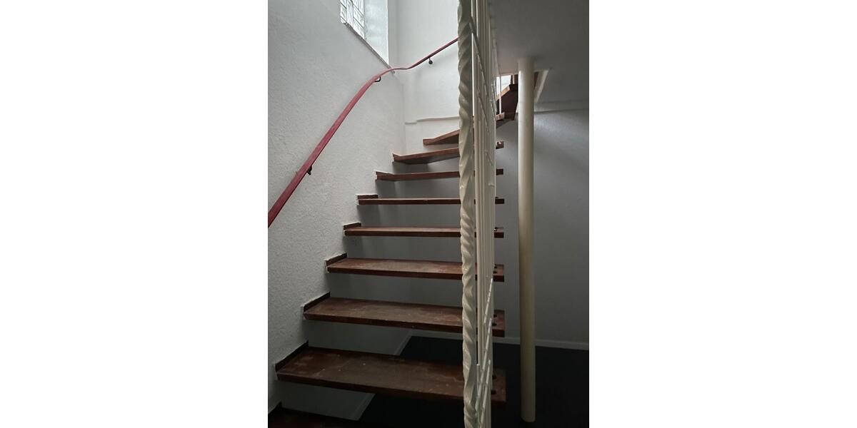 Hochparterre Alfeld (Leine) - 3 Zimmer, 110 m&sup2;, 110.000&euro; | Angebot:23555962