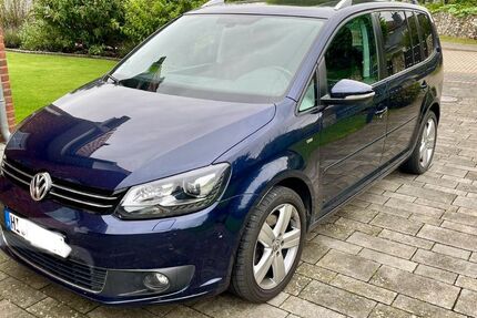VW Touran 129.000 km 10.900 &euro; Söhlde 31185