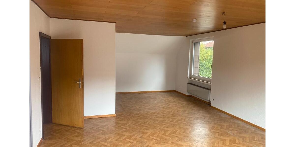 Dachgeschoßwohnung Hildesheim Itzum-Marienburg - 3 Zimmer, 86 m&sup2;, 860&euro; | Angebot:26644686