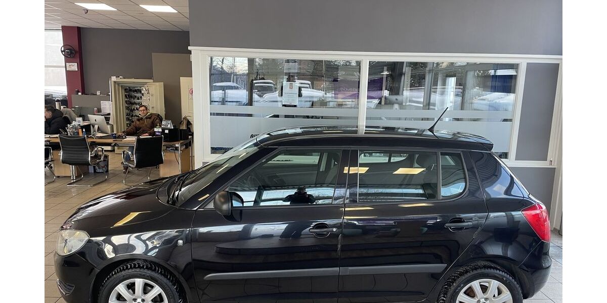 Skoda Fabia 141.111 km 3.990 &euro; Hannover 30419